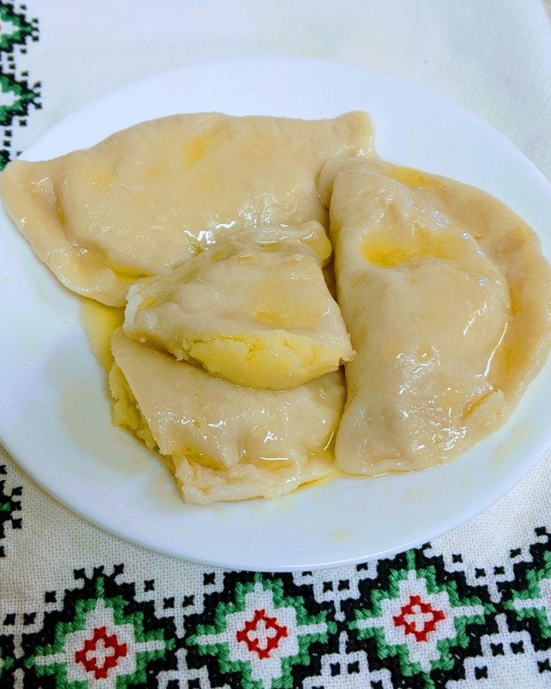 Perogies, Traditional, 1/2 doz